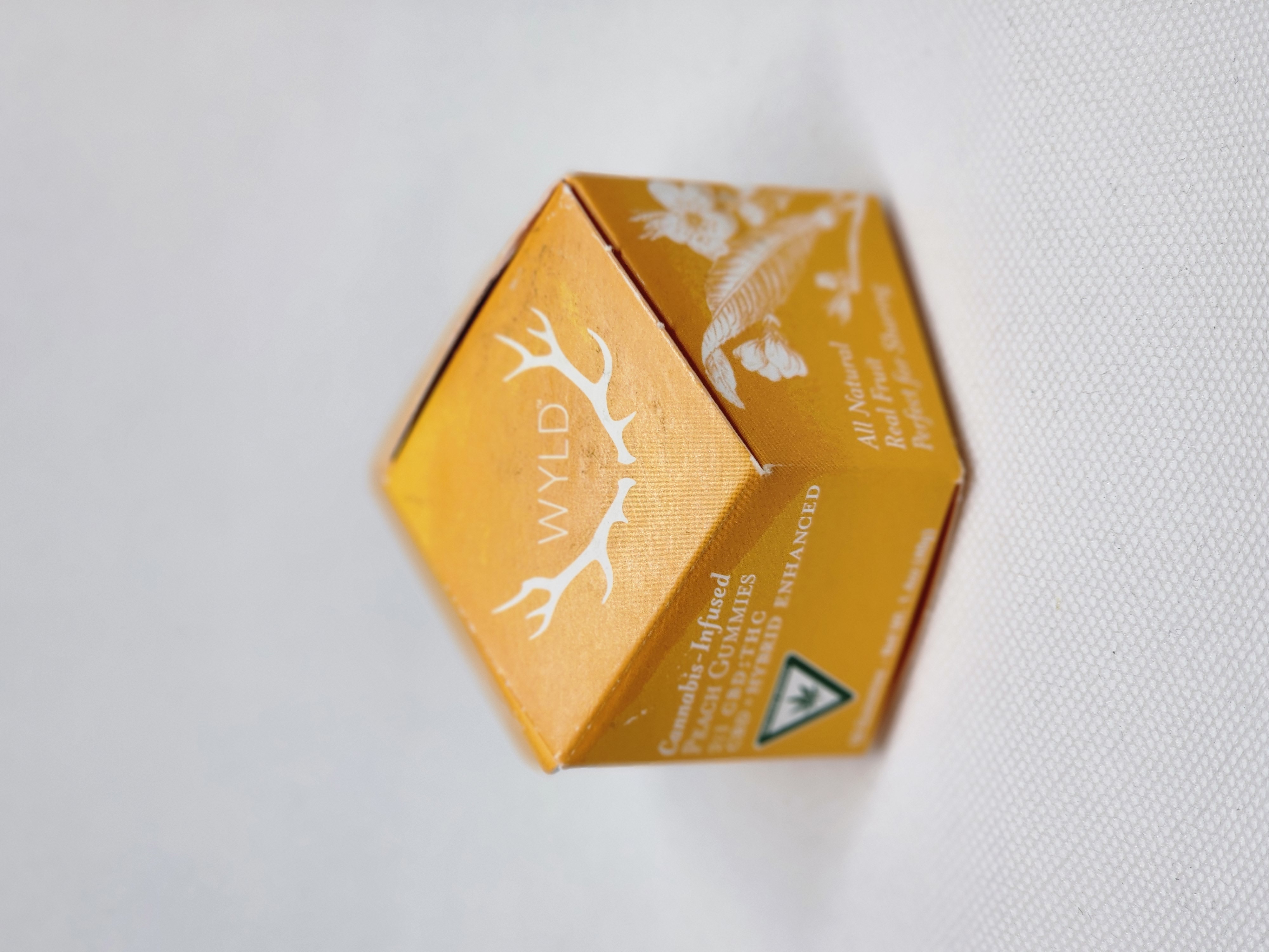 WYLD | PEACH HYBRID GUMMIES 2:1 CBD:THC